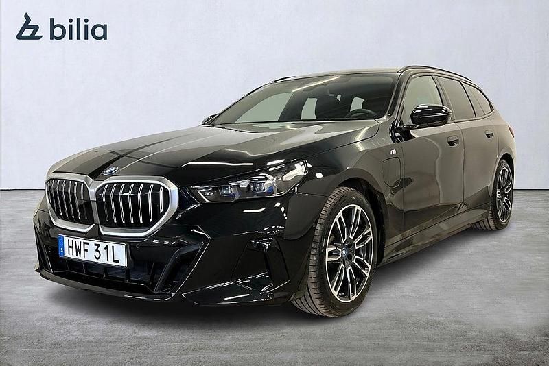 Begagnad BMW 530e M Sport 190 HK (139 kW) 2024 Svart Kombi