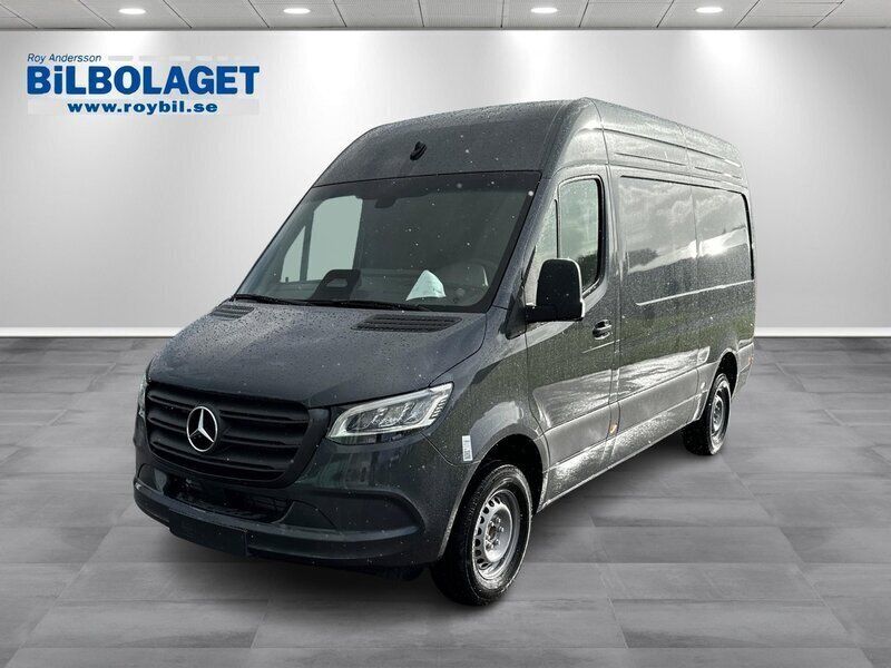 Grå Ny 2025 Mercedes Sprinter Van | 643 625 kr (Bra pris) - Bild 1/4