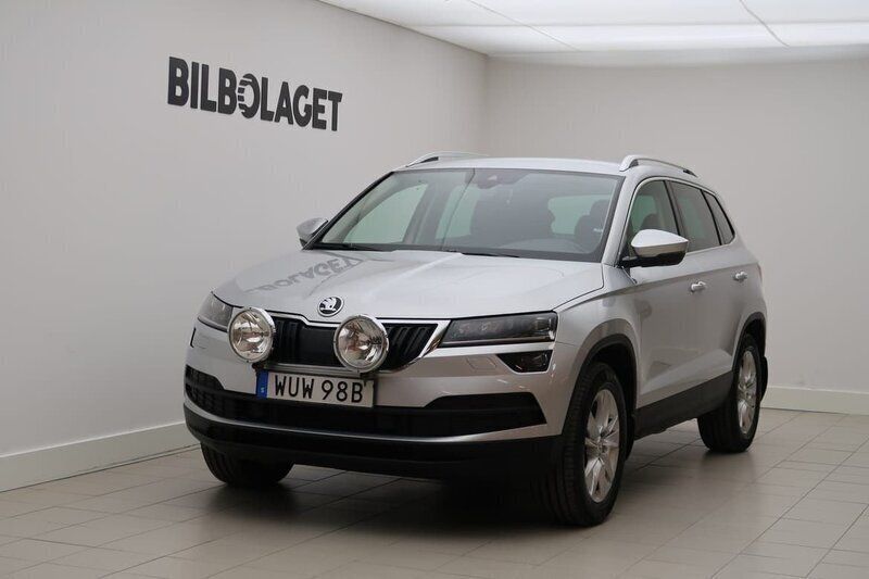 Silver Begagnad 2018 Skoda Karoq Style SUV | 229 500 kr (Marknadspris) - Bild 1/4