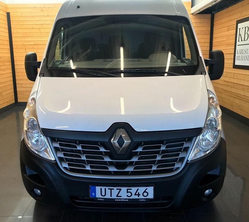 Vit Begagnad 2015 Renault Master Van | 114 900 kr (Marknadspris) - Bild 1/4