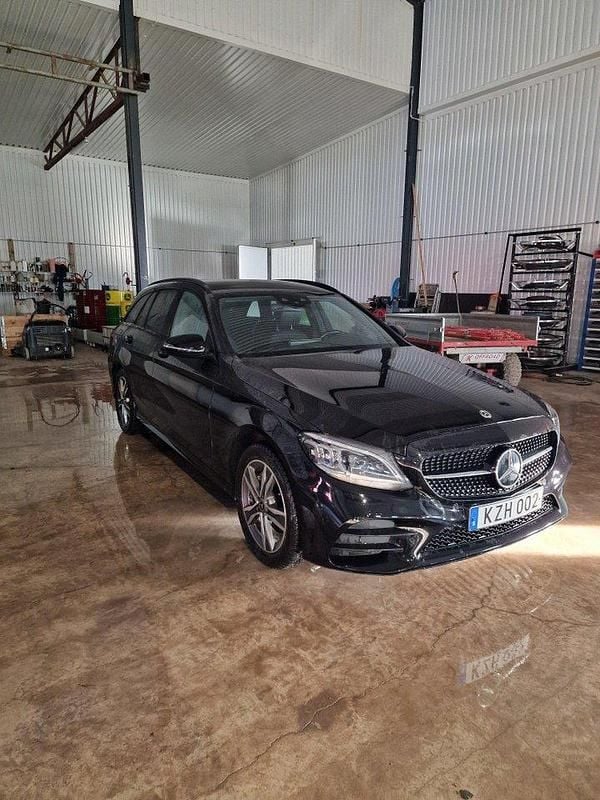 Svart Begagnad 2021 Mercedes C220 AMG line Kombi | 339 000 kr (Marknadspris) - Bild 1/1