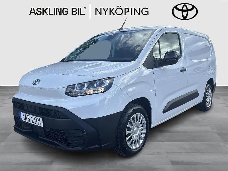 Vit Begagnad 2024 Toyota Proace City Van | 359 000 kr (Dyr) - Bild 1/3