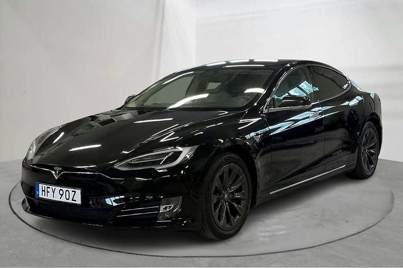 Svart Begagnad 2019 Tesla Model S Sedan | 270 000 kr (Marknadspris) - Bild 1/4