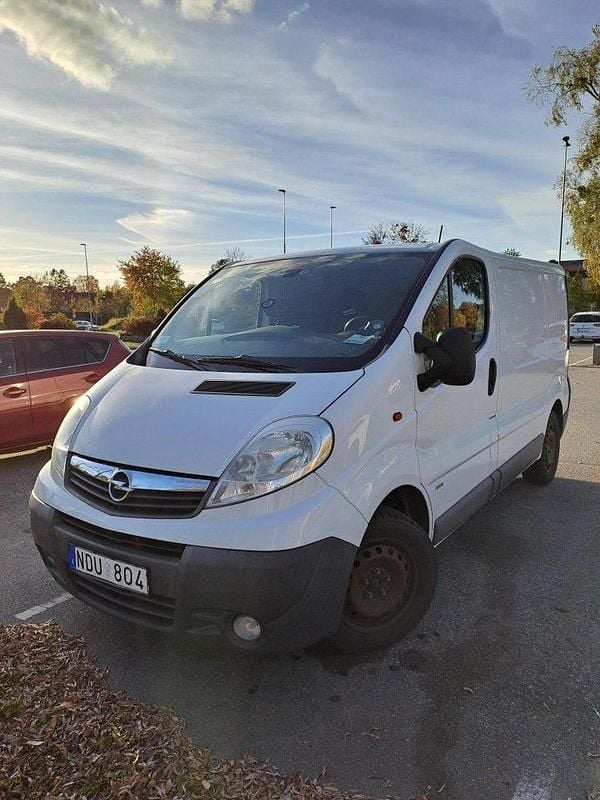 Vit Begagnad 2013 Opel Vivaro Van | 63 000 kr (Superpris) - Bild 1/4