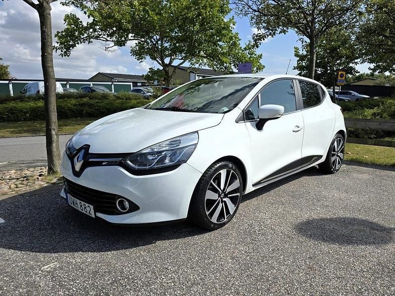 Begagnad 2015 Renault Clio IV Halvkombi | 74 900 kr (Bra pris) - Bild 1/4