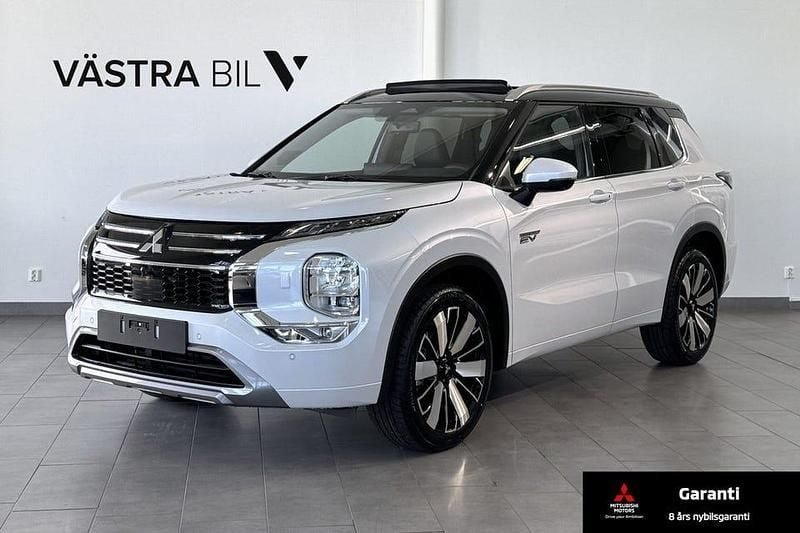 Ny Mitsubishi Outlander P-HEV Instyle 306 HK (225 kW) 2025 White diamond SUV