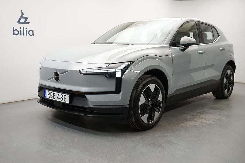Grå Begagnad 2024 Volvo EX30 Core SUV | 339 900 kr - Bild 1/3