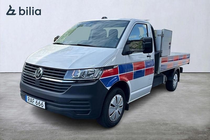 Vit Begagnad 2023 VW T6.1 Van | 337 375 kr (Superpris) - Bild 1/4