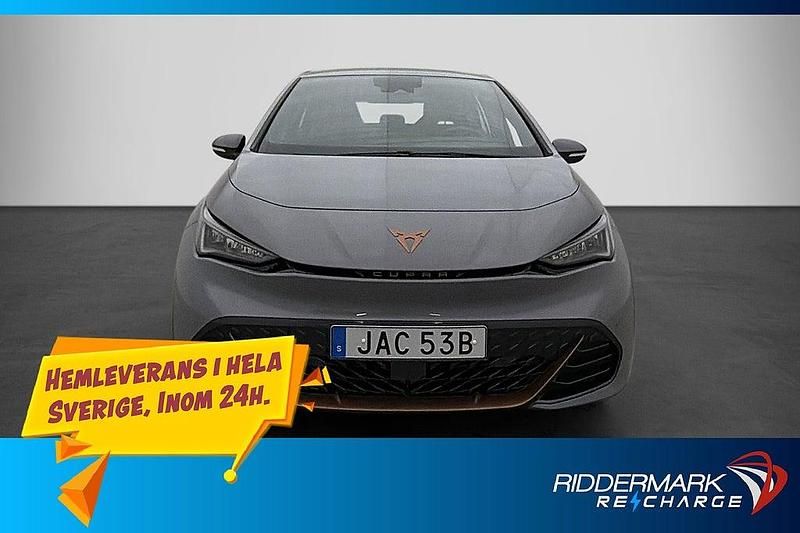 Begagnad Cupra Born 216 kW (294 HK) 2023 Grå Halvkombi