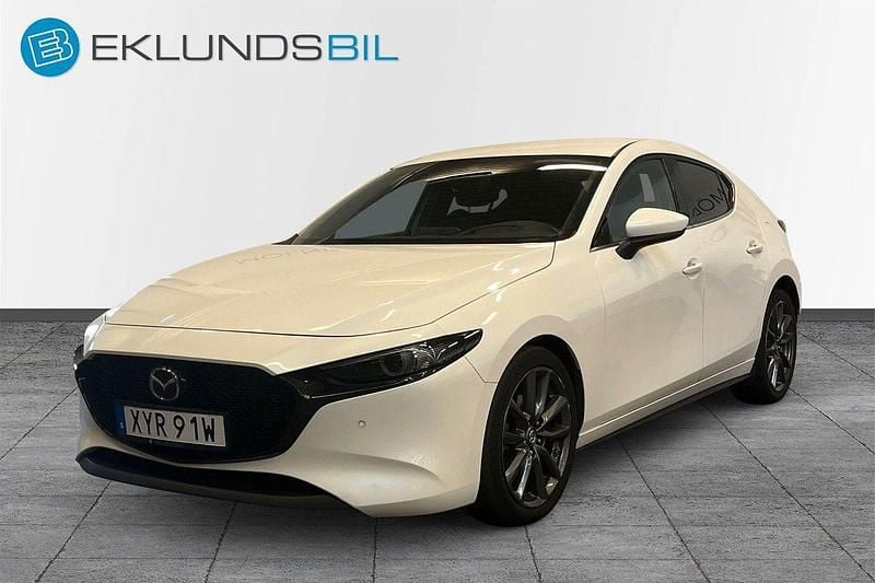 Vit Begagnad 2019 Mazda 3 Halvkombi | 174 900 kr (Bra pris) - Bild 1/4