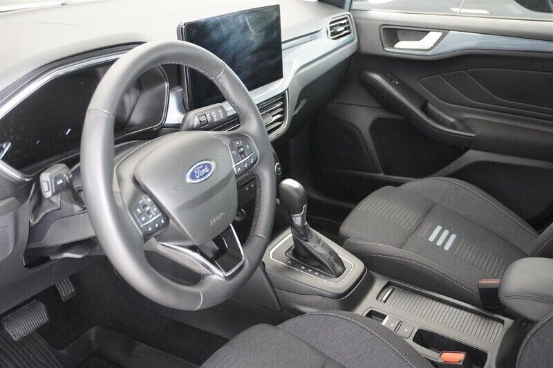 Begagnad Ford Focus Active 125 HK (91 kW) 2023 Vit Kombi