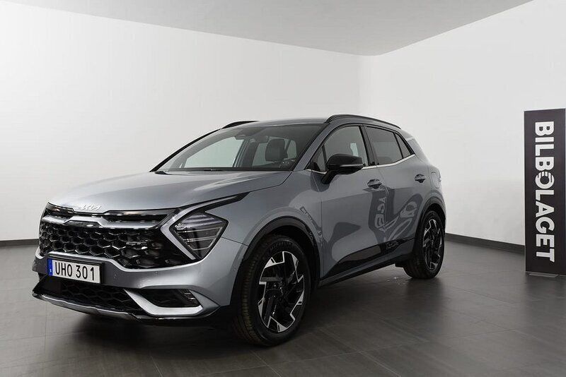 Grå Begagnad 2023 Kia Sportage 2 SUV | 399 500 kr (Marknadspris) - Bild 1/4