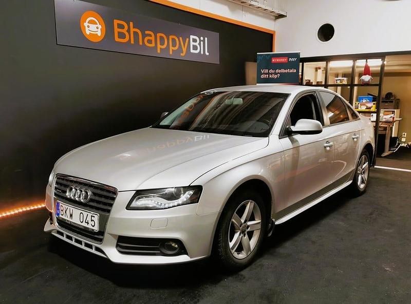 Silver Begagnad 2010 Audi A4 S-Line Sedan | 99 900 kr (Marknadspris) - Bild 1/4