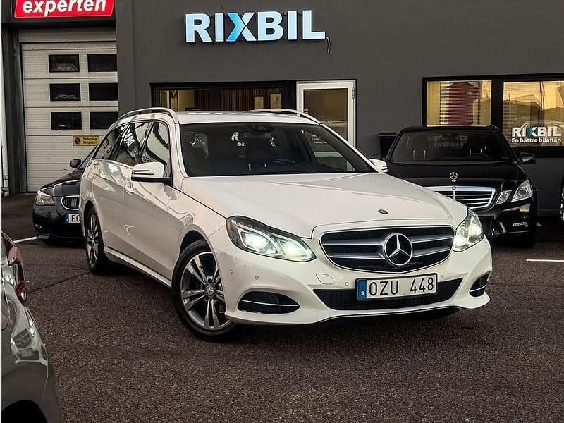 Vit Begagnad 2014 Mercedes E220 Kombi | 139 900 kr (Marknadspris) - Bild 1/4