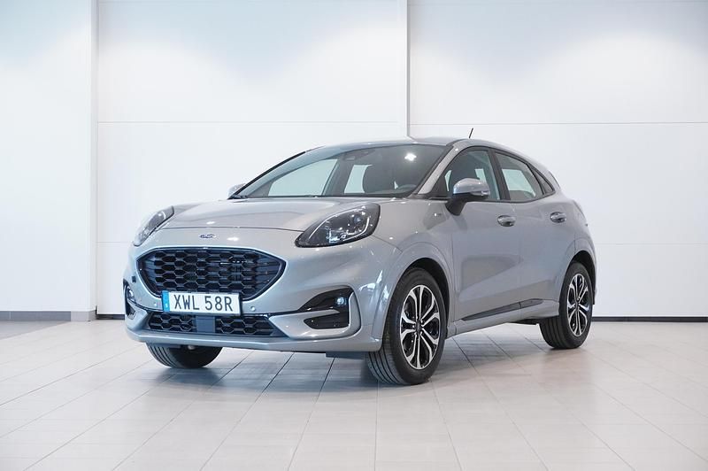 Grå Begagnad 2023 Ford Puma SUV | 219 900 kr - Bild 1/4