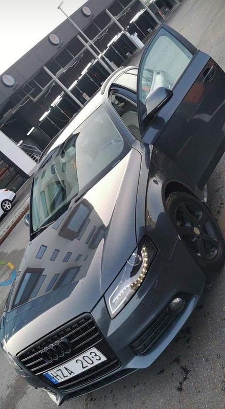 Grå Begagnad 2009 Audi A4 Kombi | 55 000 kr (Lite dyr) - Bild 1/4