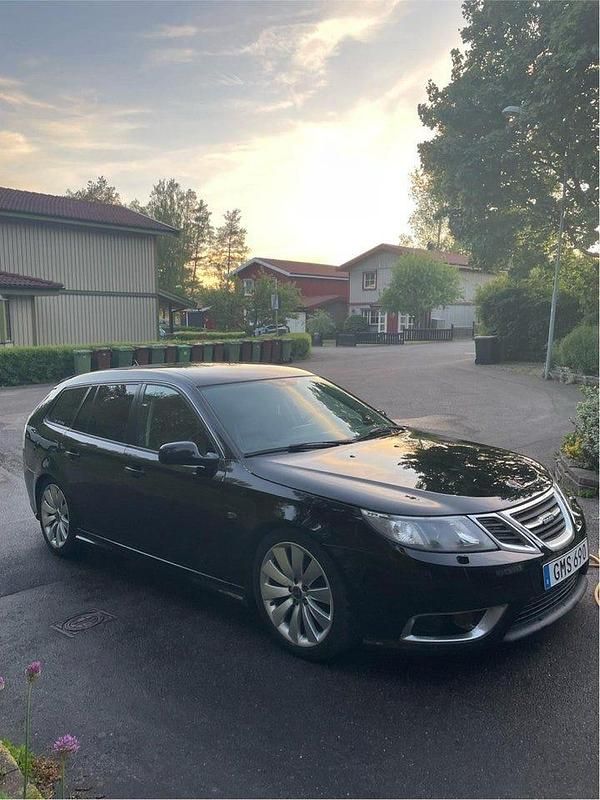 Begagnad 2008 Saab 9-3 Aero Kombi | 79 000 kr (Lite dyr) - Bild 1/4