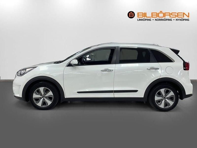 Begagnad Kia Niro Advance 105 HK (77 kW) 2019 Vit SUV