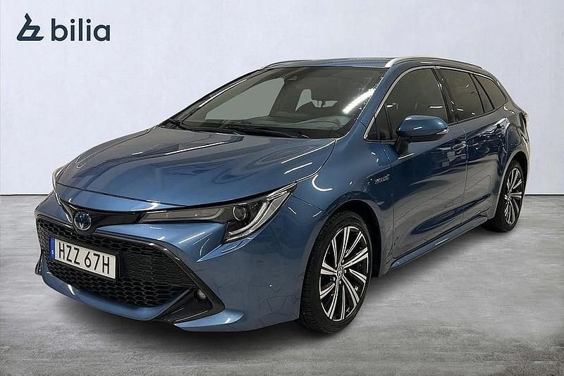 Blå Begagnad 2021 Toyota Corolla Style Kombi | 249 900 kr (Marknadspris) - Bild 1/4