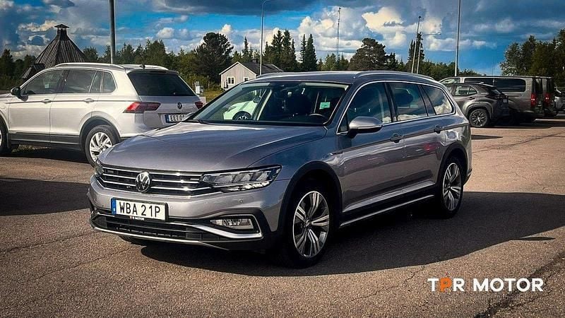 Silver Begagnad 2024 VW Passat Alltrack GT Kombi | 365 000 kr (Bra pris) - Bild 1/1