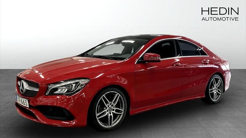 Röd (red) Begagnad 2018 Mercedes CLA220 AMG line Sedan | 259 000 kr (Dyr) - Bild 1/4