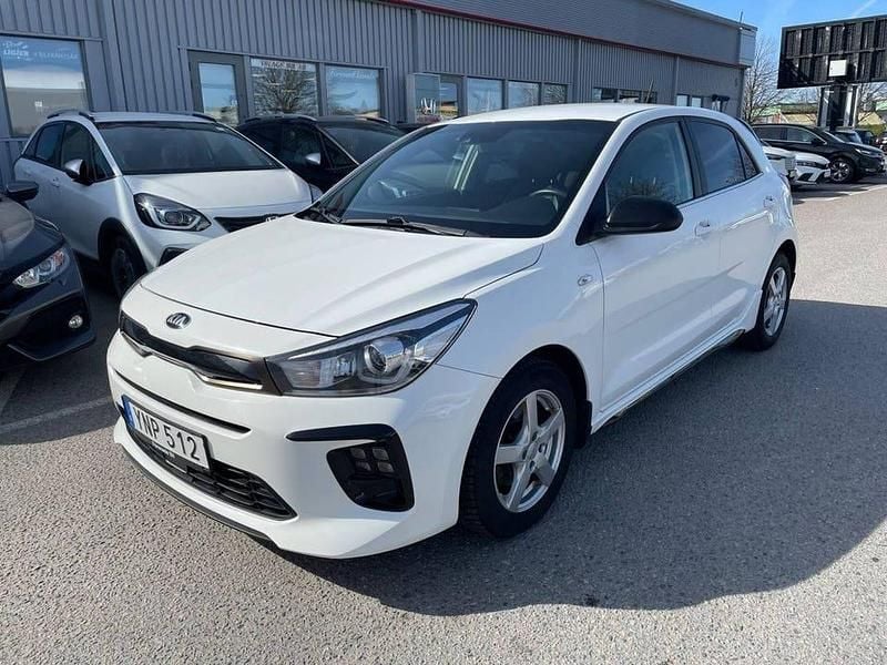 Begagnad Kia Rio GT-Line 120 HK (88 kW) 2018 Vit Halvkombi