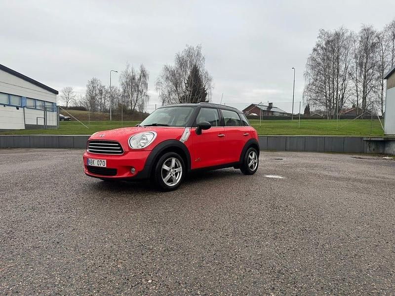 Röd Begagnad 2012 Mini Cooper D Countryman Pepper SUV | 69 900 kr (Superpris) - Bild 1/4