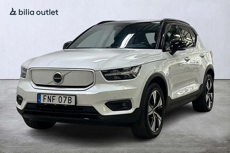 Vit Begagnad 2022 Volvo XC40 Plus SUV | 339 900 kr - Bild 1/4