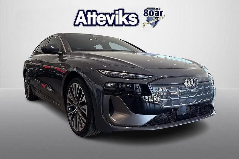 Mörkgrå Ny 2025 Audi e-tron S-Line SUV | 727 900 kr (Marknadspris) - Bild 1/4