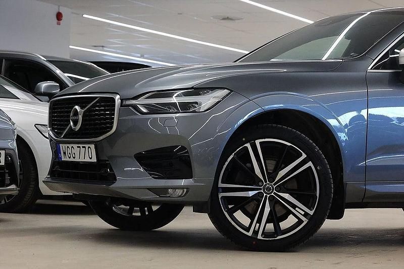 Begagnad Volvo XC60 R-Design 250 HK (183 kW) 2018 Grå SUV