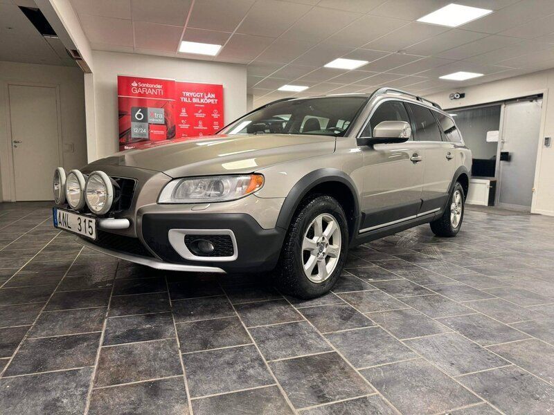 Ljusbrun Begagnad 2009 Volvo XC70 Summum SUV | 74 700 kr (Marknadspris) - Bild 1/4
