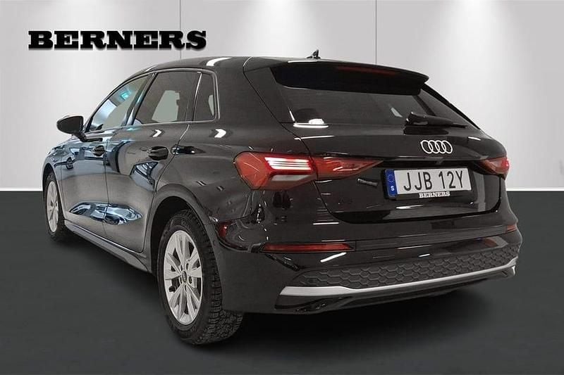 Begagnad Audi A3 151 HK (111 kW) 2025 Svart