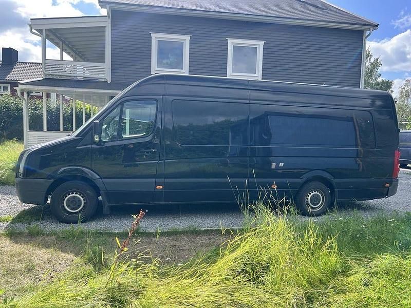Svart Begagnad 2016 VW Crafter Van | 120 000 kr - Bild 1/4