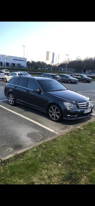 Begagnad 2013 Mercedes C220 AMG | 95 000 kr (Marknadspris) - Bild 1/4