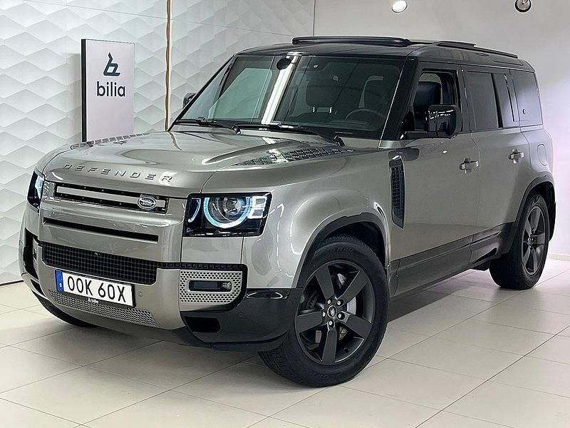 Grå Begagnad 2023 Land Rover Defender HSE Dynamic SUV | 1 095 000 kr - Bild 1/4
