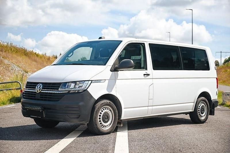 Begagnad VW Caravelle 150 HK (110 kW) 2021 Vit Minibuss