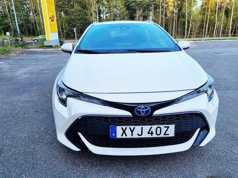 Begagnad Toyota Corolla 122 HK (89 kW) 2020 Kombi