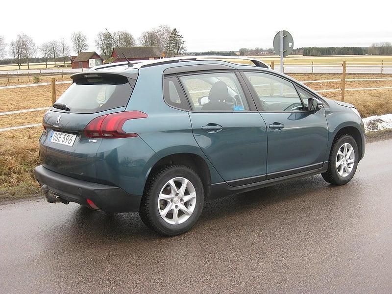 Begagnad Peugeot 2008 82 HK (60 kW) 2016 Emerald crystal metallic SUV