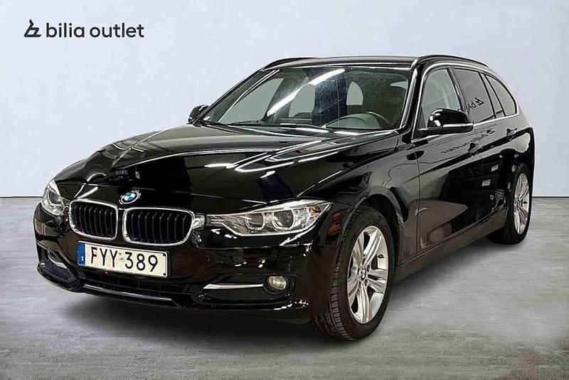 Svart Begagnad 2015 BMW 320 Kombi | 174 900 kr (Marknadspris) - Bild 1/1