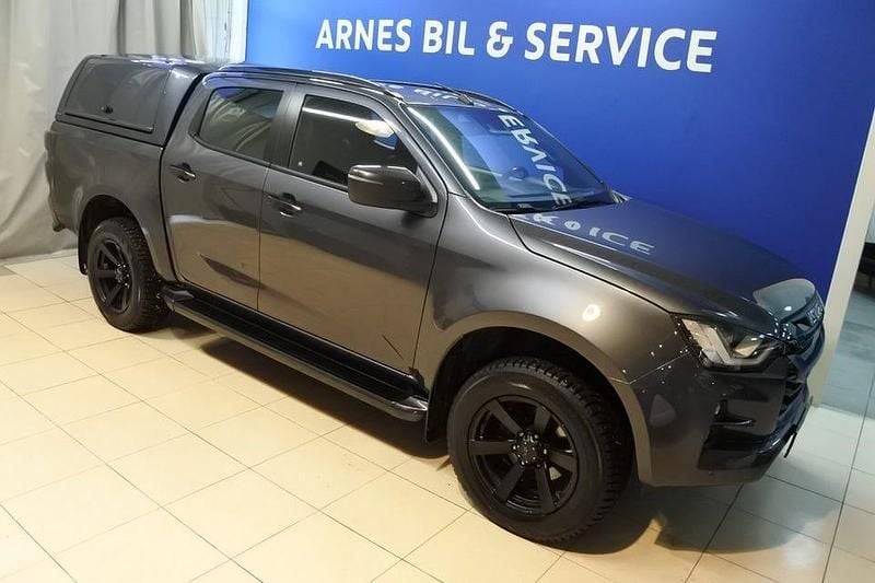 Grå Begagnad 2023 Isuzu D-Max Pickup | 599 900 kr (Marknadspris) - Bild 1/4