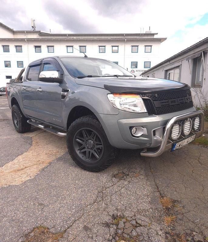 Grå (gråmetalic ) Begagnad 2013 Ford Ranger Limited Pickup | 159 900 kr (Bra pris) - Bild 1/4