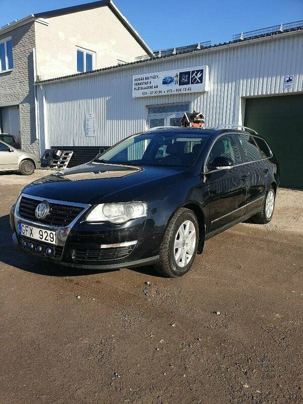 Begagnad VW Passat Sportline 150 HK (110 kW) 2010 Svart (svart ) Kombi