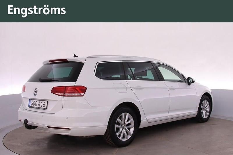 Begagnad VW Passat 150 HK (110 kW) 2018 Vit Kombi