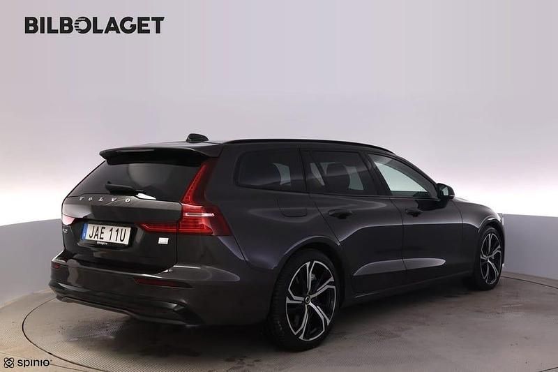 Begagnad Volvo V60 Ultimate 355 HK (261 kW) 2023 Grå Kombi