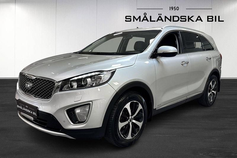 Grå Begagnad 2015 Kia Sorento SUV | 189 000 kr (Marknadspris) - Bild 1/4