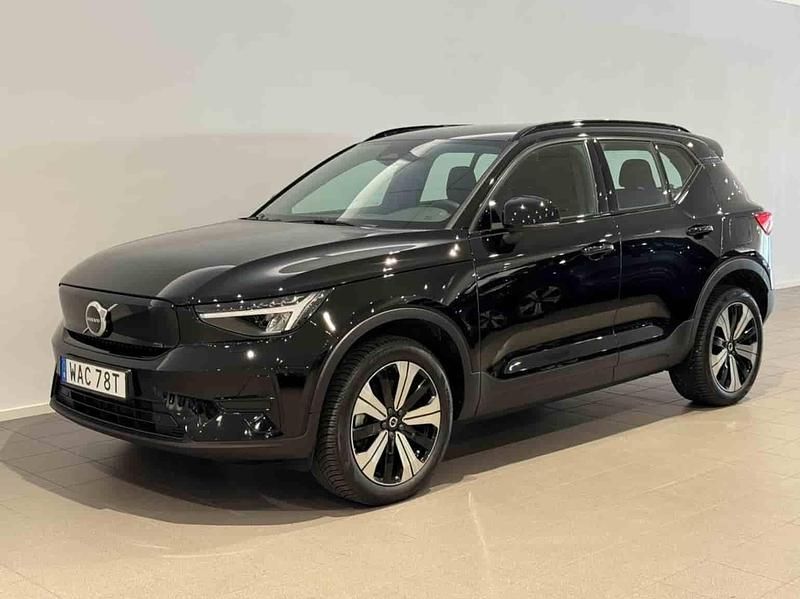 Svart Begagnad 2023 Volvo XC40 Single Motor SUV | 314 500 kr - Bild 1/1