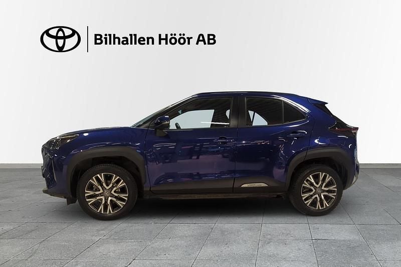Begagnad Toyota Yaris Hybrid Active 117 HK (86 kW) 2023 Blå
