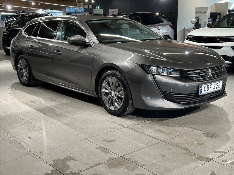 Ljusgrå Begagnad 2019 Peugeot 508 Allure Kombi | 209 900 kr - Bild 1/4