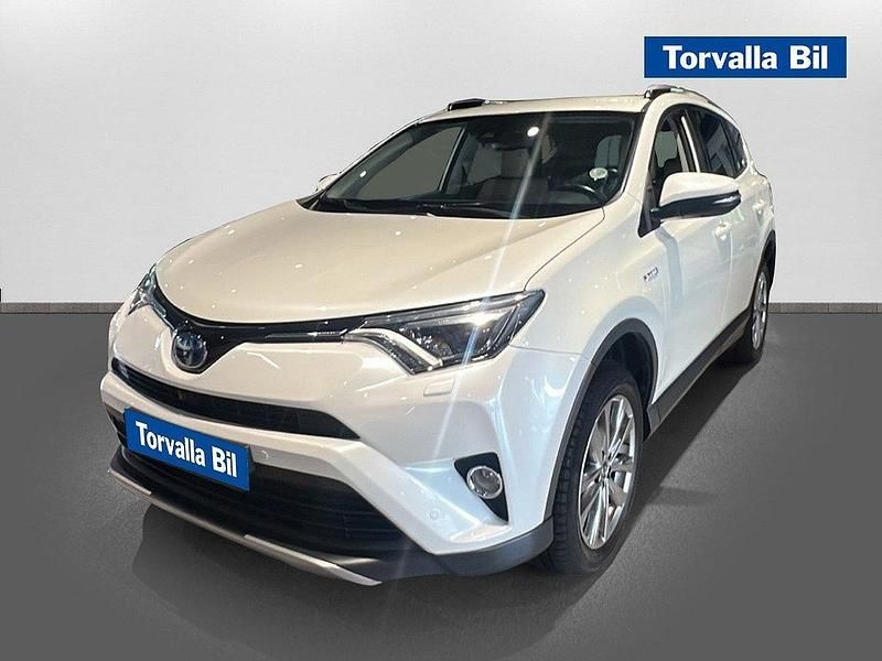 Vit Begagnad 2017 Toyota RAV4 Hybrid Executive SUV | 254 900 kr (Marknadspris) - Bild 1/4