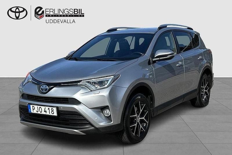 Silver Begagnad 2017 Toyota RAV4 Hybrid Edition SUV | 229 000 kr (Marknadspris) - Bild 1/4